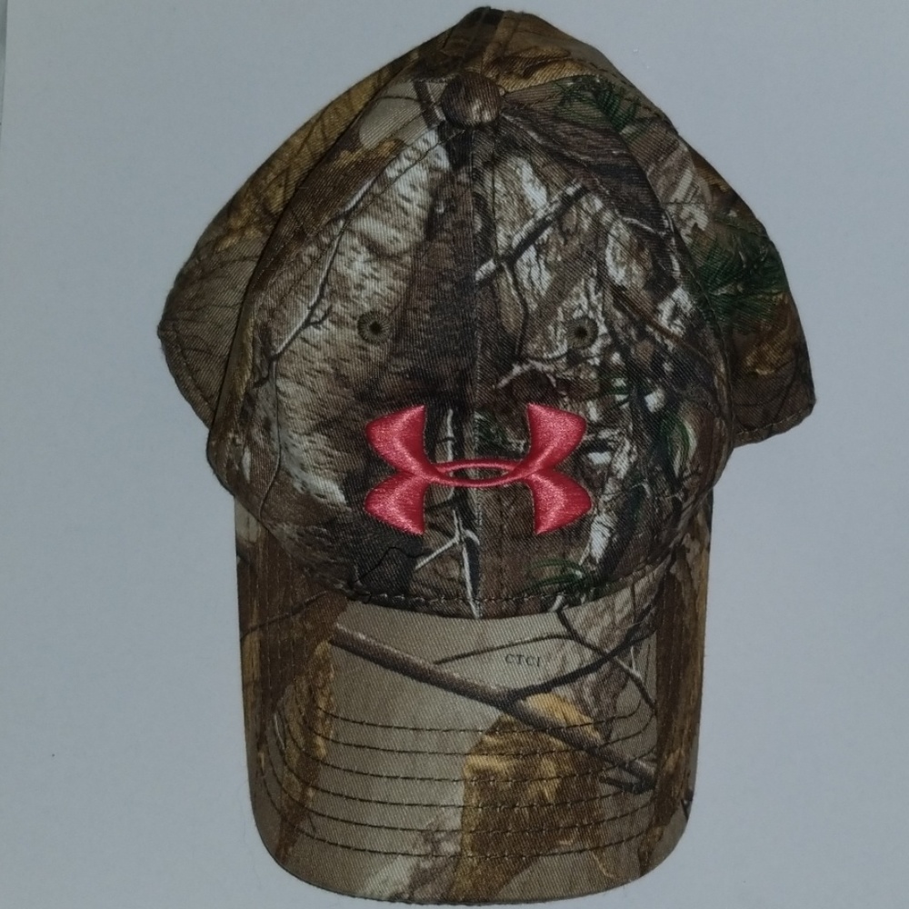 Womens camo Under Armour hat